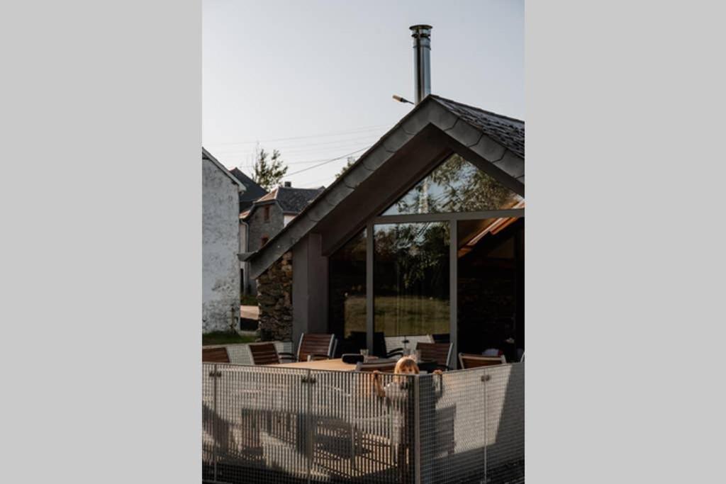 Rustig Gelegen Gite Nabij Houffalize Exteriör bild
